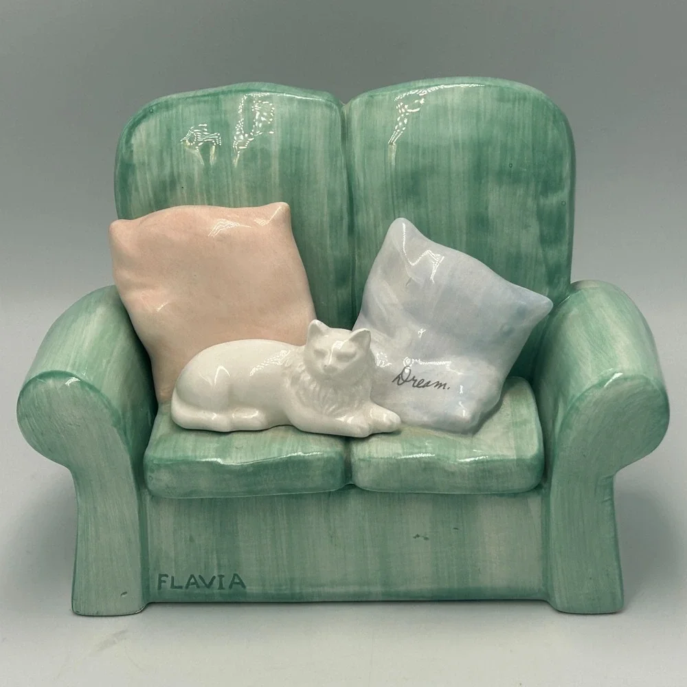 Flavia Pottery Cat Kitten Mini Couch Sofa Trinket Box Sleeping Pastel Whimsical